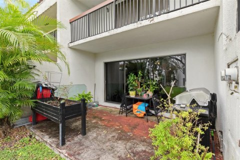 Townhouse in Lauderhill, Florida 2 bedrooms, 130.99 sq.m. № 942473 - photo 24