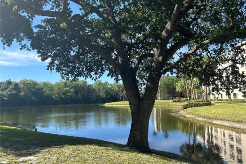 Copropriété à vendre à Coconut Creek, Floride: 3 chambres, 101.54 m2 № 1155307 - photo 8