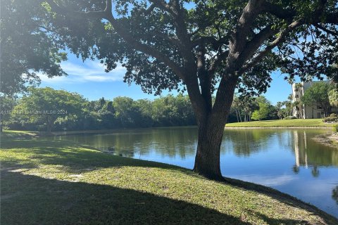 Copropriété à vendre à Coconut Creek, Floride: 3 chambres, 101.54 m2 № 1155307 - photo 6