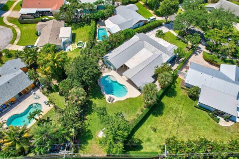 Casa en venta en North Palm Beach, Florida, 4 dormitorios, 244.7 m2 № 1142639 - foto 12