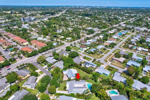 House in North Palm Beach, Florida 4 bedrooms, 244.7 sq.m. № 1142639 - photo 9