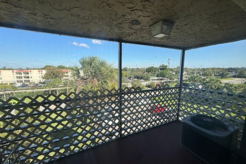 Copropriété à vendre à Lauderdale Lakes, Floride: 2 chambres, 102.19 m2 № 1270253 - photo 9