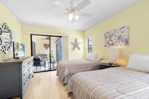 Condo in Boynton Beach, Florida, 2 bedrooms  № 1098715 - photo 13