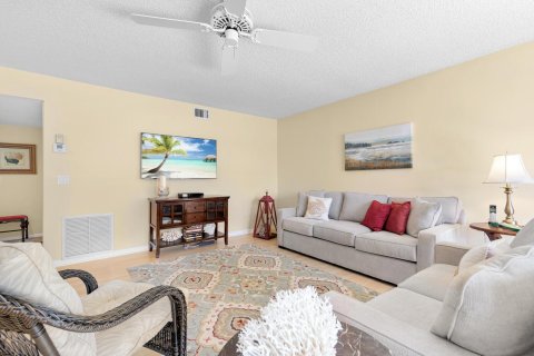 Condominio en venta en Boynton Beach, Florida, 2 dormitorios, 109.44 m2 № 1098715 - foto 16