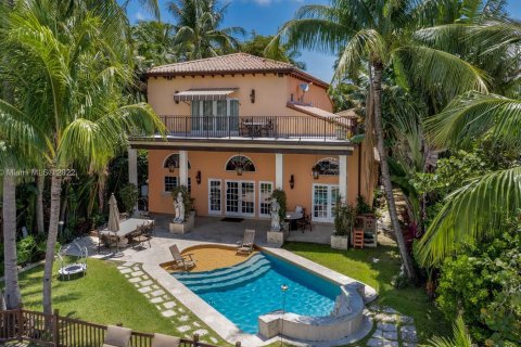Купить земельный участок в Майами-Бич, Флорида № 22864 - фото 29