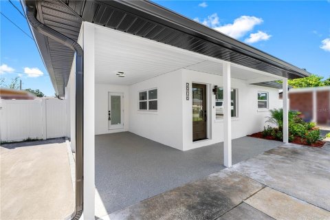 Villa ou maison à vendre à Tampa, Floride: 3 chambres, 101.26 m2 № 1389388 - photo 6