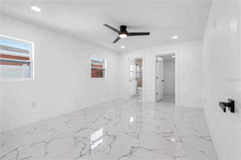 Casa en venta en Tampa, Florida, 3 dormitorios, 101.26 m2 № 1389388 - foto 17