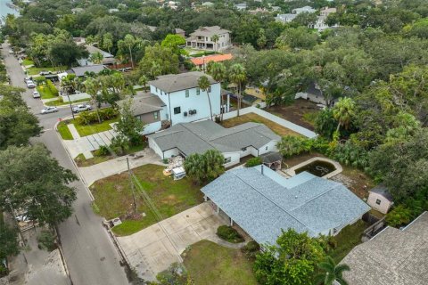 Villa ou maison à vendre à Tampa, Floride: 4 chambres, 186.92 m2 № 1389443 - photo 3