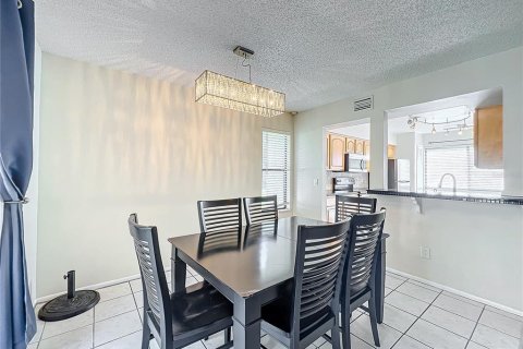 Touwnhouse à vendre à Orlando, Floride: 3 chambres, 133.69 m2 № 1389444 - photo 7