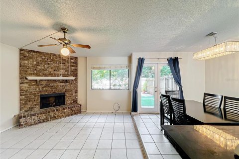 Touwnhouse à vendre à Orlando, Floride: 3 chambres, 133.69 m2 № 1389444 - photo 4