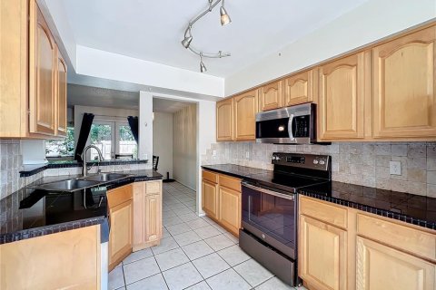 Touwnhouse à vendre à Orlando, Floride: 3 chambres, 133.69 m2 № 1389444 - photo 19