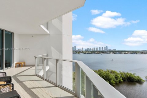 Condominio en venta en North Miami Beach, Florida, 2 dormitorios, 167.32 m2 № 862040 - foto 23