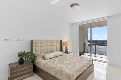 Condominio en venta en North Miami Beach, Florida, 2 dormitorios, 167.32 m2 № 862040 - foto 19