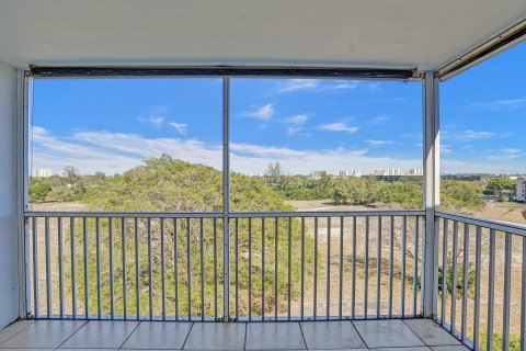 Condo in Boca Raton, Florida, 3 bedrooms  № 1127761 - photo 22