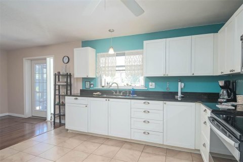 Casa en venta en Punta Gorda, Florida, 3 dormitorios, 171.68 m2 № 1279128 - foto 10