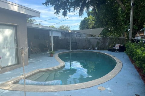 House in Fort Lauderdale, Florida 3 bedrooms № 1331374 - photo 20