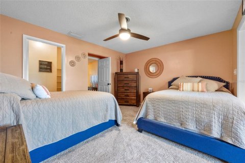 Condo in DeLand, Florida, 2 bedrooms  № 1389072 - photo 28