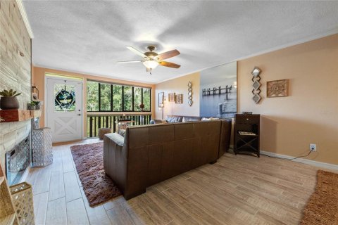 Condo in DeLand, Florida, 2 bedrooms  № 1389072 - photo 21