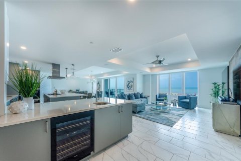 Copropriété à louer à Clearwater, Floride: 3 chambres, 243.22 m2 № 232827 - photo 4