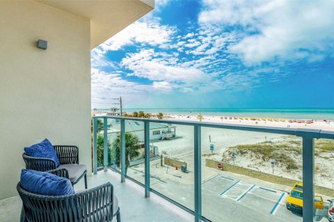 Copropriété à louer à Clearwater, Floride: 3 chambres, 243.22 m2 № 232827 - photo 8