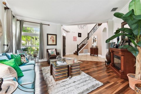 Casa en venta en Tampa, Florida, 4 dormitorios, 326.37 m2 № 677029 - foto 11