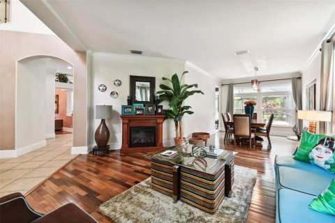 Villa ou maison à vendre à Tampa, Floride: 4 chambres, 326.37 m2 № 677029 - photo 12