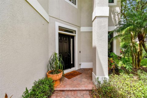 Villa ou maison à vendre à Tampa, Floride: 4 chambres, 326.37 m2 № 677029 - photo 5