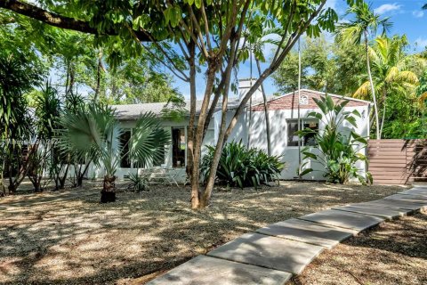 Casa en venta en Miami, Florida, 3 dormitorios, 180.14 m2 № 1394322 - foto 4