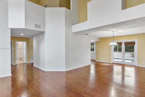 Casa en venta en Pembroke Pines, Florida, 5 dormitorios, 312.15 m2 № 1290791 - foto 16