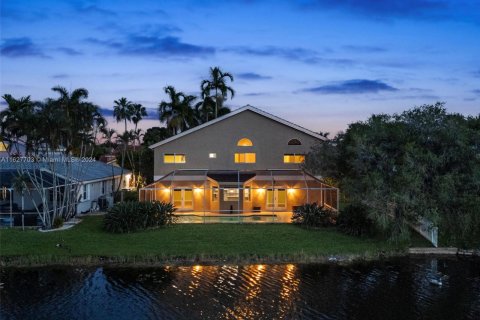 Casa en venta en Pembroke Pines, Florida, 5 dormitorios, 312.15 m2 № 1290791 - foto 10