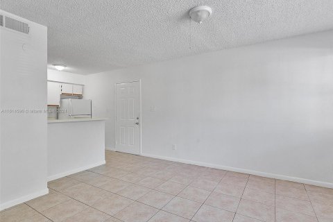 Copropriété à vendre à Hollywood, Floride: 1 chambre, 60.39 m2 № 1239232 - photo 14