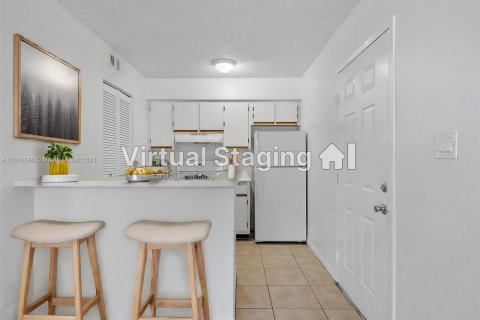 Copropriété à vendre à Hollywood, Floride: 1 chambre, 60.39 m2 № 1239232 - photo 2