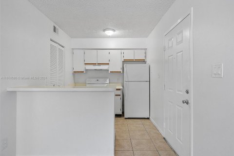 Copropriété à vendre à Hollywood, Floride: 1 chambre, 60.39 m2 № 1239232 - photo 6