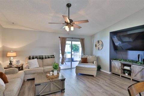 Casa en venta en Edgewater, Florida, 3 dormitorios, 152.36 m2 № 1197787 - foto 13