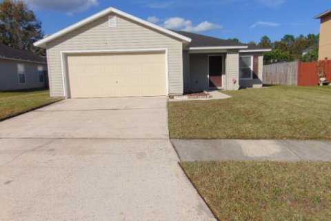 Villa ou maison à louer à Jacksonville, Floride: 3 chambres, 124.12 m2 № 887224 - photo 1