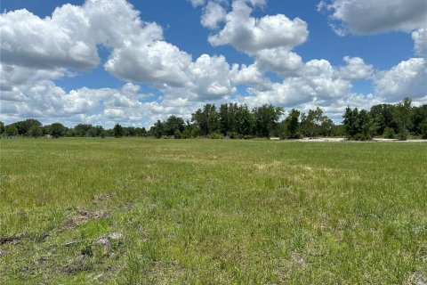 Terreno en venta en Fort MC Coy, Florida № 1416859 - foto 9