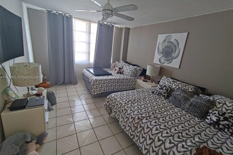 Copropriété à vendre à Aventura, Floride: 1 chambre, 82.4 m2 № 1220886 - photo 6