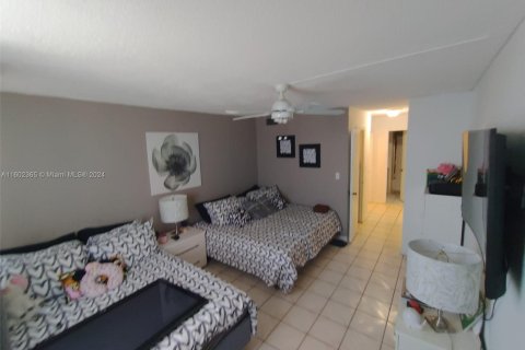 Copropriété à vendre à Aventura, Floride: 1 chambre, 82.4 m2 № 1220886 - photo 5