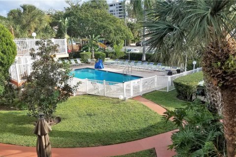 Copropriété à vendre à Pompano Beach, Floride: 1 chambre, 44.31 m2 № 1121257 - photo 9