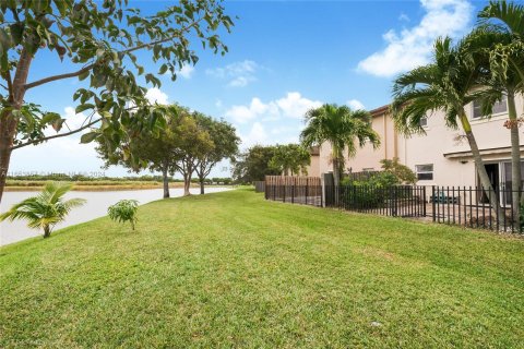 Adosado en alquiler en Cutler Bay, Florida, 3 dormitorios, 158.4 m2 № 1348538 - foto 17