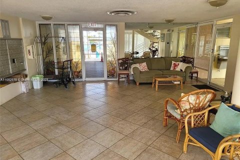 Copropriété à louer à Pompano Beach, Floride: 1 chambre, 19.51 m2 № 1348451 - photo 15