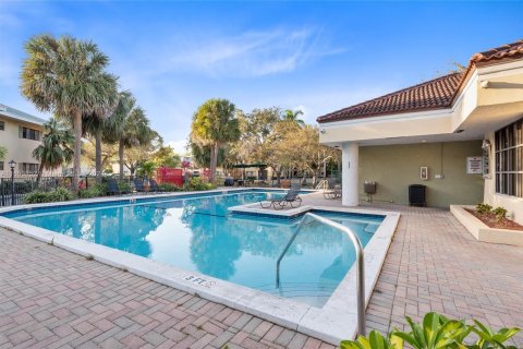 Copropriété à louer à Fort Lauderdale, Floride: 2 chambres, 79.71 m2 № 1348537 - photo 17