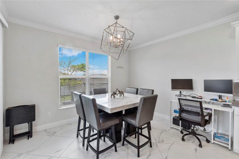 Villa ou maison à vendre à Deerfield Beach, Floride: 5 chambres, 241.92 m2 № 1155909 - photo 30