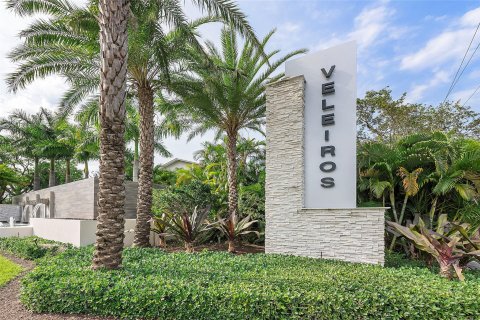 Villa ou maison à vendre à Deerfield Beach, Floride: 5 chambres, 241.92 m2 № 1155909 - photo 9