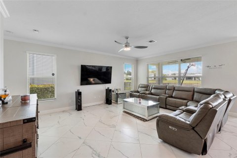 Villa ou maison à vendre à Deerfield Beach, Floride: 5 chambres, 241.92 m2 № 1155909 - photo 28