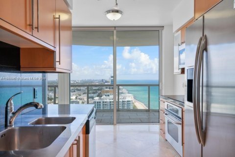 Condo in Miami Beach, Florida, 2 bedrooms  № 1185988 - photo 6