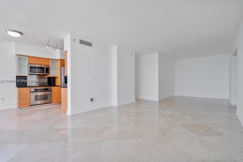 Condo in Miami Beach, Florida, 2 bedrooms  № 1185988 - photo 7