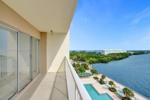 Condo in Sunny Isles Beach, Florida, 3 bedrooms  № 1099669 - photo 10