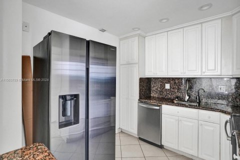 Copropriété à vendre à Sunny Isles Beach, Floride: 3 chambres, 145.86 m2 № 1099669 - photo 17