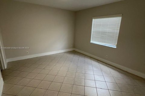 Apartment in Coral Springs, Florida 2 bedrooms, 75.16 sq.m. № 1380053 - photo 22